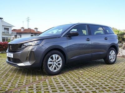 Usado Peugeot 5008 Active 130 HP (95 kW) 2023 Cinza Monovolume