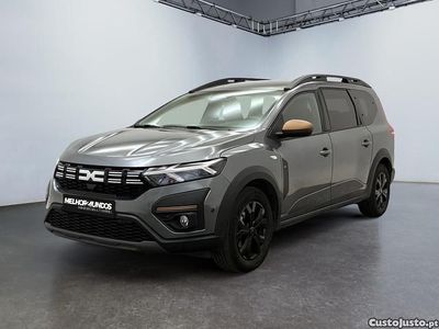 Usado Dacia Jogger Extreme 140 HP (102 kW) 2024 Cinza Monovolume