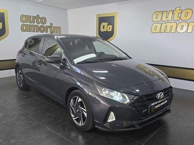 Usado Hyundai i20 Comfort 84 HP (61 kW) 2022 Cinza Citadino