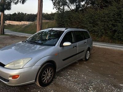 Usado 2000 Ford Focus Sedan | € 1.400 (Preço justo)