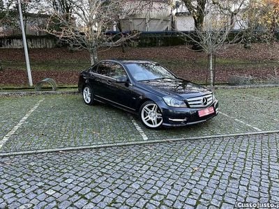 Usado Mercedes C250 AMG 204 HP (150 kW) 2011 Cinza Citadino