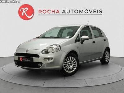 Cinza Usado 2017 Fiat Punto Young Citadino | € 9.399 (Preço justo)