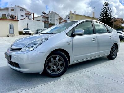 usado Toyota Prius 1.5VVT-i Hybrid Auto GPS+Cruise c/Garantia - 141€ p/mês