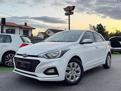 Branco Usado 2019 Hyundai i20 Comfort Citadino | € 11.950