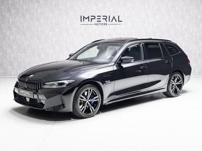 Preto Usado 2022 BMW 330 Comfort Edition Carrinha | € 41.950