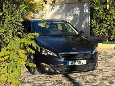 Azul escuro Usado 2017 Peugeot 308 | € 10.900 (Preço justo)
