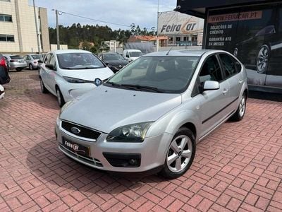 Usado Ford Focus Trend 80 HP (58 kW) 2006 Cinza Sedan