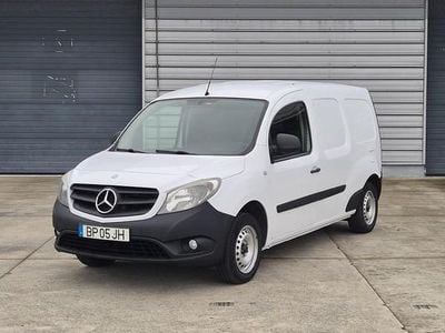 Usado Mercedes Citan 109 90 HP (66 kW) 2013 Branco