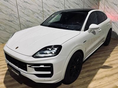 Usado Porsche Cayenne 470 HP (345 kW) 2024 Branco SUV