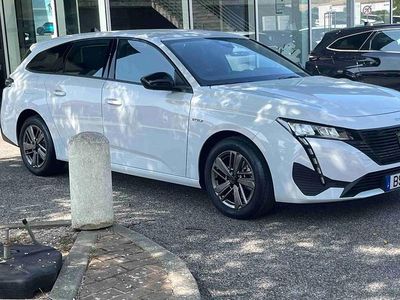 Branco Usado 2025 Peugeot 308 SW Style Carrinha | € 32.500