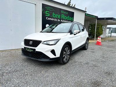 Branco Usado 2022 Seat Arona XCELLENCE SUV | € 15.900 (Preço justo)