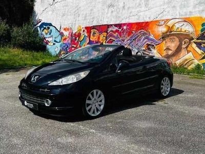 Usado Peugeot 207 CC 110 HP (80 kW) 2007 Preto Cabrios