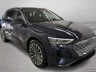 Azul Usado 2023 Audi Q8 e-tron S-Line SUV | € 55.000 (Preço justo)