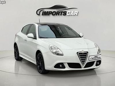 Branco Usado 2012 Alfa Romeo Giulietta Distinctive Citadino | € 9.900 (Caro)