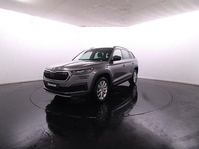 Usado Skoda Kodiaq 150 HP (110 kW) 2023 Cinzento SUV