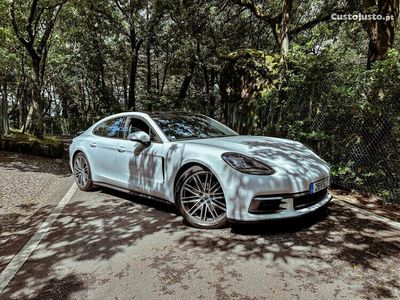 Porsche Panamera 4S