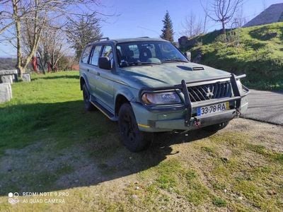 Verde Usado 2001 Mitsubishi Pajero Sport SUV | € 5.500