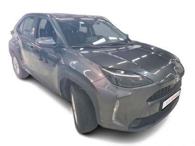 Cinzento Usado 2022 Toyota Yaris Hybrid | € 15.990 (Preço justo)