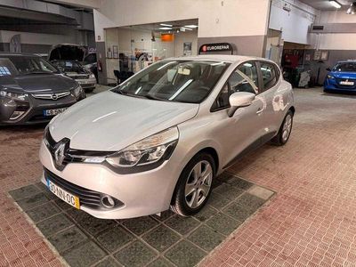 Usado Renault Clio IV 90 HP (66 kW) 2013 Cinzento