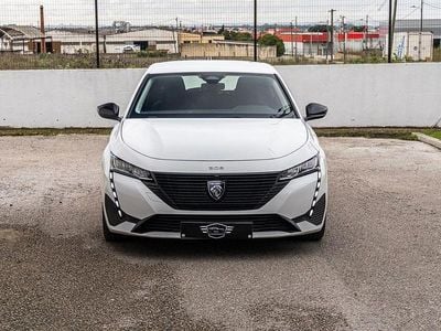 Branco Usado 2022 Peugeot 308 Active Sedan | € 18.500 (Preço justo)