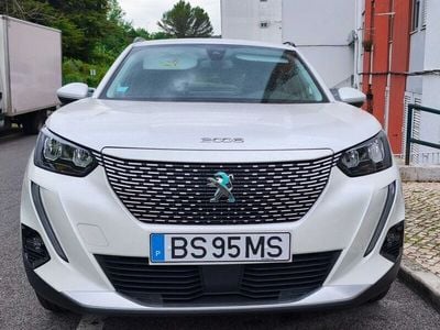 Peugeot e-2008