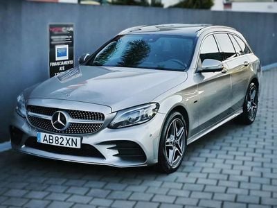 Cinzento Usado 2020 Mercedes C300e AMG line Carrinha | € 28.950 (Preço elevado)