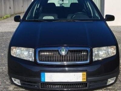 Usado Skoda Fabia 61 HP (44 kW) 2003 Sedan