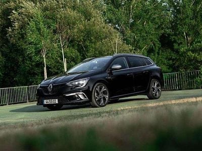 Preto Usado 2017 Renault Mégane IV Carrinha | € 17.750