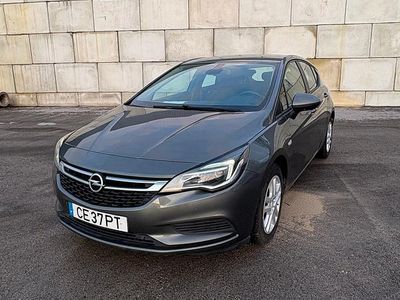 Usado Opel Astra Business Edition 105 HP (77 kW) 2017 Cinza