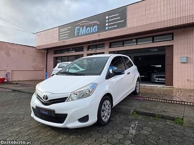 Branco Usado 2013 Toyota Yaris Citadino | € 6.150 (Super Preço)