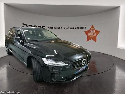 Preto Usado 2020 Volvo V60 R-Design Carrinha | € 28.799 (Preço justo)