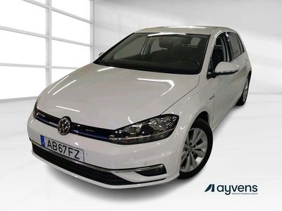 Branco Usado 2021 VW Golf VIII Life Carrinha | € 20.400 (Preço justo)