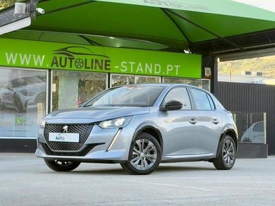 Cinza Usado 2022 Peugeot e-208 Active Citadino | € 17.500 (Preço justo)