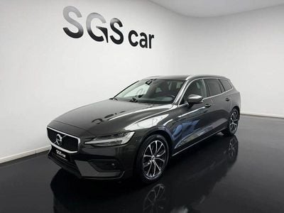 Cinza Usado 2021 Volvo V60 Momentum Carrinha | € 31.800 (Preço justo)