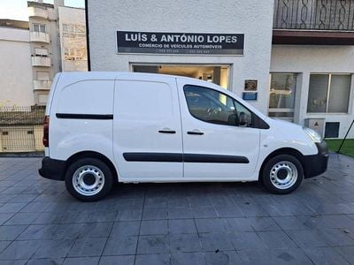 Branco Usado 2017 Citroën Berlingo Monovolume | € 11.650 (Preço justo)