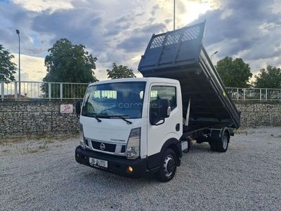 usado Nissan Cabstar Cab.2.5 dCi 35.14/2 C.Aço Basculante