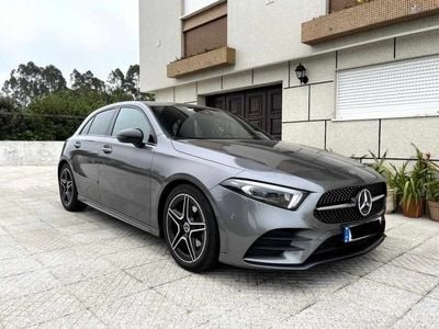 Cinzento Usado 2021 Mercedes A180 Citadino | € 30.900 (Preço elevado)