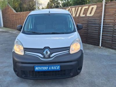 Branco Usado 2019 Renault Kangoo Monovolume | € 10.980 (Preço justo)