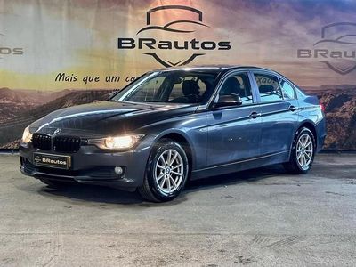 Usado BMW 320 Advantage 190 HP (139 kW) 2014 Cinza antracite Sedan