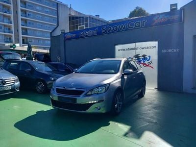 Cinzento Usado 2017 Peugeot 308 Allure Carrinha | € 12.500 (Preço justo)