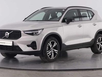 Prateado Usado 2024 Volvo XC40 SUV | € 38.900 (Preço elevado)