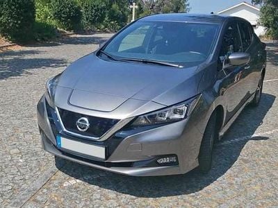 Cinzento Usado 2021 Nissan Leaf N-Connecta Citadino | € 19.390 (Preço justo)