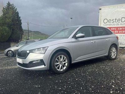 Cinza prata Usado 2022 Skoda Scala Ambition Citadino | € 13.490 (Bom preço)
