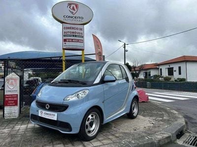 Azul Usado 2015 Smart ForTwo Electric Drive Passion Citadino | € 9.999
