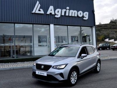 Cinza Usado 2023 Seat Arona Style SUV | € 18.800 (Preço justo)
