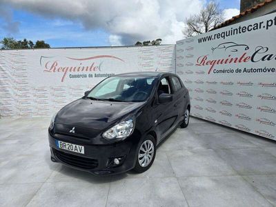 Usado Mitsubishi Space Star Active 71 HP (52 kW) 2015 Preto