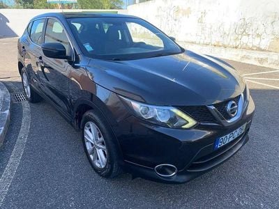 Usado Nissan Qashqai 110 HP (80 kW) 2014 Preto SUV