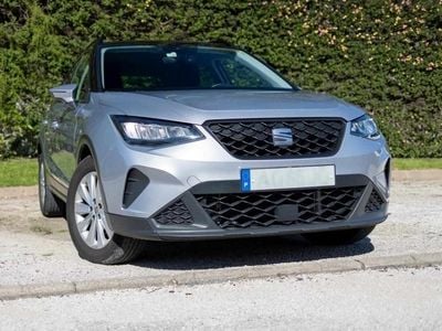 Usado Seat Arona 95 HP (69 kW) 2022 Cinzento SUV