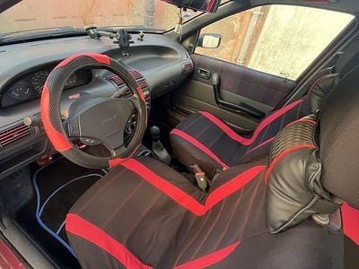 Usado Fiat Punto 1998 Sedan