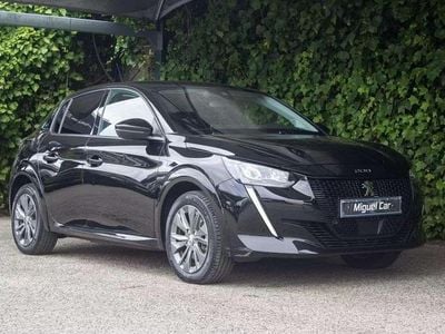 Preto Usado 2023 Peugeot e-208 Style Citadino | € 19.500 (Preço justo)